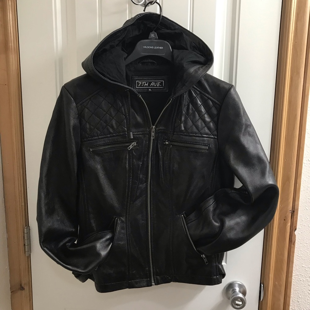 💰FLASH SALE💰 *🏆H.P 7/3/19LEATHER QUILTED BOMBER